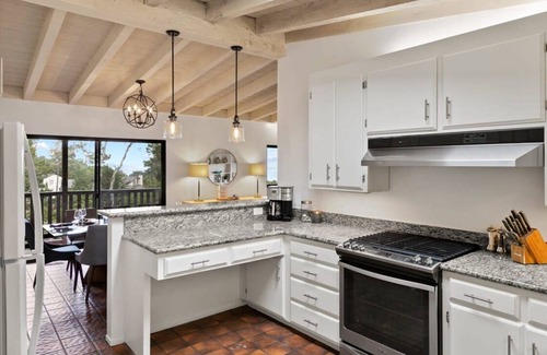 Carmel Woods House | Pacific Panorama: Stunning Ocean Views and Pacific Sunsets