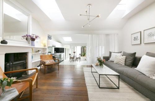 Paddington Apartment | Paddington Garden Cottage with fast Wifi