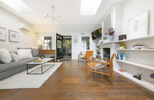 Paddington Apartment | Paddington Garden Cottage with fast Wifi