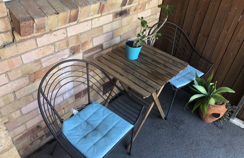 Milton Apartment | PADDINGTON GROUND FLOOR CLOSE TO SUNCORP FREE PARKING