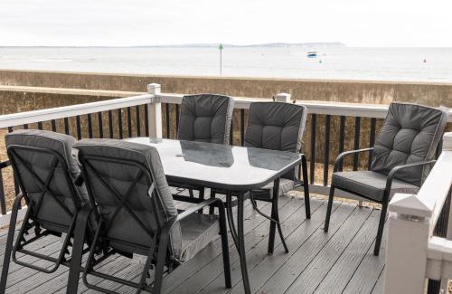 Mudeford House | Paddington's Place
