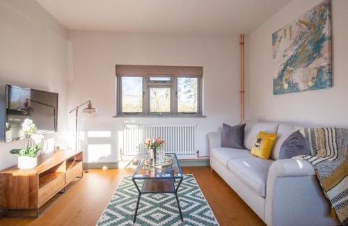 Winchcombe House | Paddock Cottage