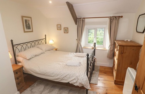 Commonmoor Cottage | PADDOCK COTTAGE, pet friendly, character holiday cottage in Liskeard