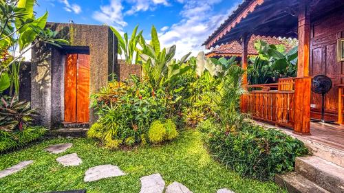 Mambal Bed & Breakfast | Padiku Villa Semana Private Pool