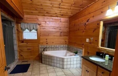 Stanley Cabin | Page Valley Lodge with amazing views
