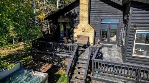 Pagosa Springs House | Pagosa Lakefront Home with Hot Tub, AandC, and Canoe!