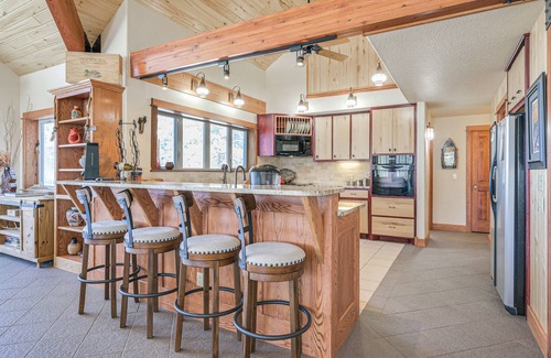 Pagosa Springs House | Pagosa Springs Family Retreat w/Game Room & Views