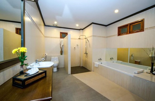 Cherngtalay Hotel | Pai Tan Villas