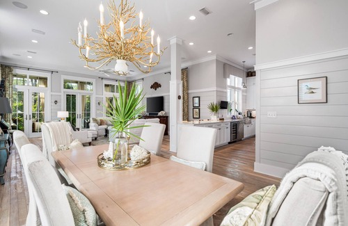 Watercolor House | Paint Your Getaway at Watercolor Retreat/Pet-Friendly/Private Pool/Golf Cart