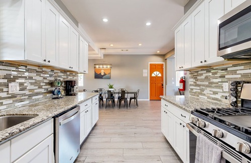 Indio Hills House | Painted Hills desert retreat with 5-acre compound with saltwater pool & spa