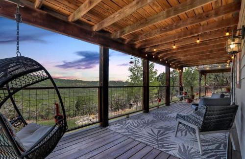 New Braunfels House | Painted Paradise Guest Suite