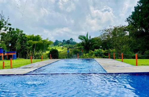 Filandia Hotel | Paisaje Cafetero Hotel Con Piscina y desayuno - Filandia