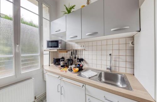 Arcueil Apartment | Paisible I Paris I Métro 10 min I RER B 7 min, Orly - Genius