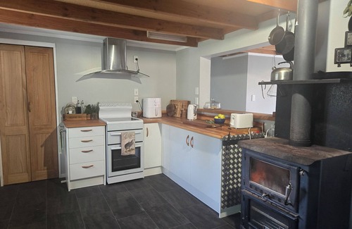 Opotiki House | Pakihi Retreat