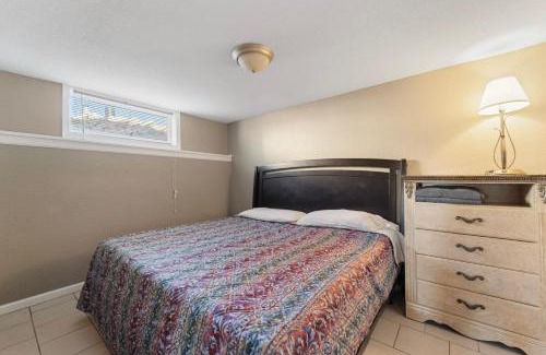Lake Ozark House | Palace Sleep 20- Bachelor/Bachelorette Parties Welcome!