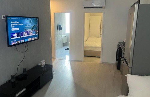 Saint-Sylvestre Apartment | Palais