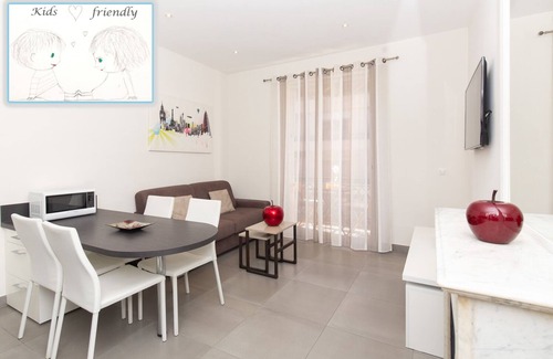 Cannes City Centre Apartment | Palais Miramar: 1 bed side sea view