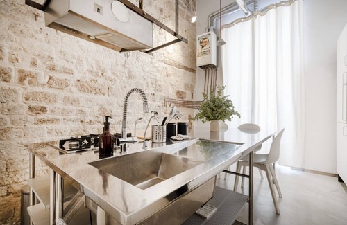 Old Town Apartment | Palazzo D’Amelj – Modern Loft in the Heart of Bari Vecchia
