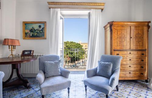 Kalsa Apartment | Palazzo Fatta Apartment by DomuSicily