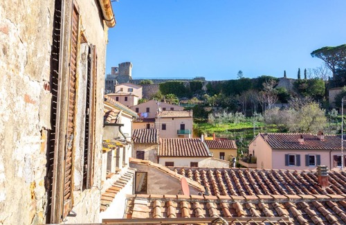Massa Marittima Apartment | Palazzo Malfatti- Superior penthouse with two bedrooms for 6 people