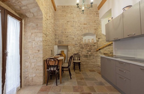 Bitetto House | PALAZZO RIZZI DIMORA DEI TEMPLARI