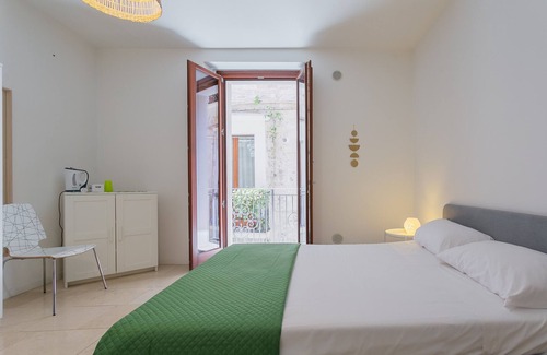 Old Town Bed & Breakfast | Palazzo San Rocco - Green Room by Wonderful Italy