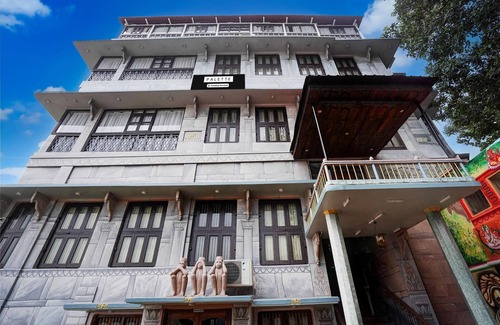 Varanasi House | Palette Heritage Scindia Ghat