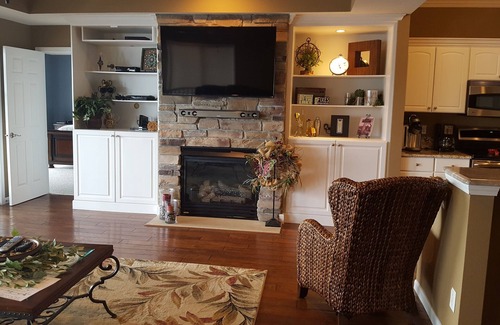 Lake Ozark Condo | Palisades Point- Luxury On The Lake! High-end Condo with Million Dollar View!