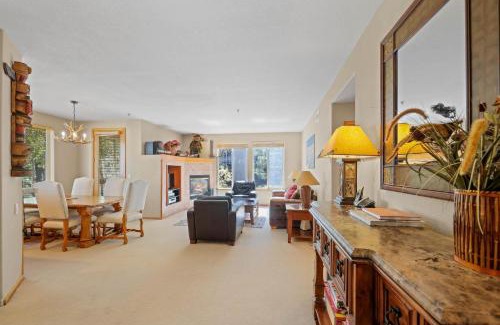 Olympic Valley Apartment | Palisades Tahoe Lodge Rentals Two Bedroom #512