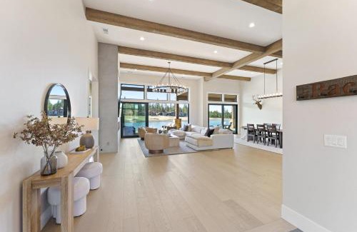 Bend House | Palla Wake home