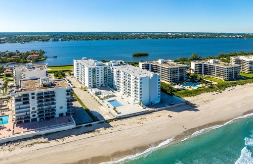 Hypoluxo Island Condo | Palm Beach Island Seasonal Oceanfront nDISCOUNTED RATES FOR 4,5 and 6 mo rental