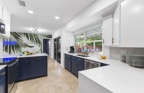 Hunt Club House | Palm Beach Luxury/5BR, Pool, Hot Tub, Fire Pit, Billiards, Arcade/Sleep 18