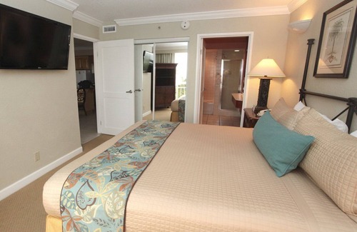 Palm Beach Shores Resort | Palm Beach Shores Ocean Front Resort, Singer Island One Bedroom ~ Valet Parking