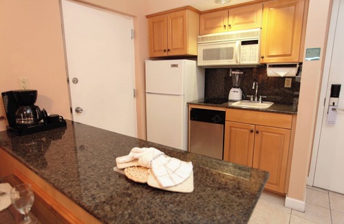 Palm Beach Shores Hotel | Palm Beach Shores Resort and Vacation Villas