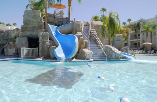 Canyon Corridor Resort | Palm Canyon Resort 1 bedroom, full kitchen