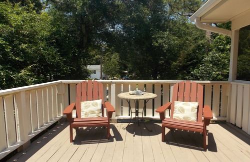 Emerald Isle Cottage | Palm Cottage- Summer weeks open! Flexible cancellation policy