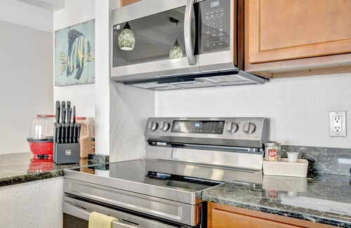 Rocky Point Condo | Palm Court, a Bayview 2 Bed Suite, & Heated Pool!