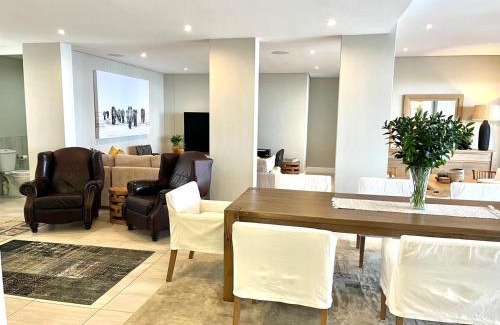 Ballito Apartment | Palm Cove - 3 Ilanga, Simbithi Eco Estate - Infinity Pool with 180' Sea View, Min 7 Night stay