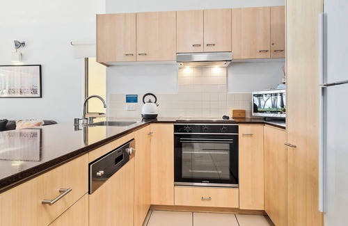 Palm Cove Apartment | Palm Cove Oceanfront Resort Two-Bedroom Apartment