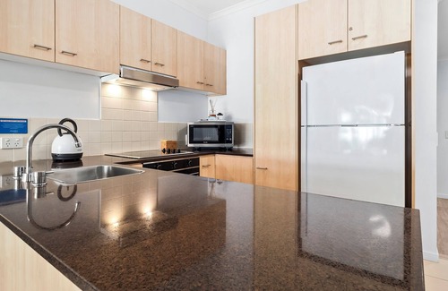 Palm Cove Apartment | Palm Cove Oceanfront Resort Two-Bedroom Apartment