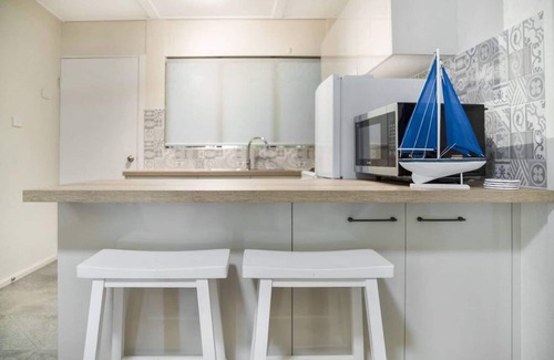 Palm Cove Apartment | Palm Cove Tropical Retreat with Private Garden, Near Beach
