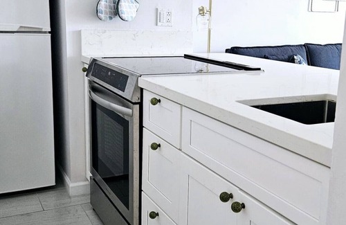 Palm Desert Condo | Palm Desert Studio at Shadow Mountain Resort.steps to El Paseo's Charms