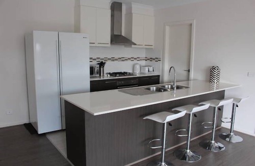 Dromana House | PALM GROVE BEACH HOUSE DROMANA