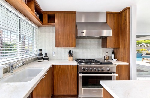 Vista Las Palmas House | Palm Grove - Luxury Mid Mod Vacation Home!
