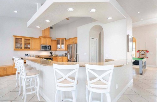 Burnt Store House | Palm Pointe - Waterfront Vacation Rental Cape Cora