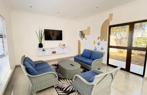 Erongo Apartment | Palm Self Catering - House in Walvis Bay