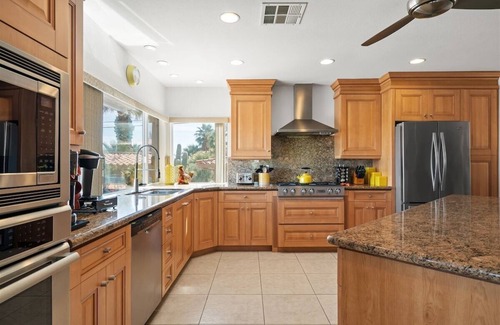 Chino Canyon House | Palm Springs Hillside Oasis - Unwind in Style: Hillside Oasis with Hot Tub & Fire Pit