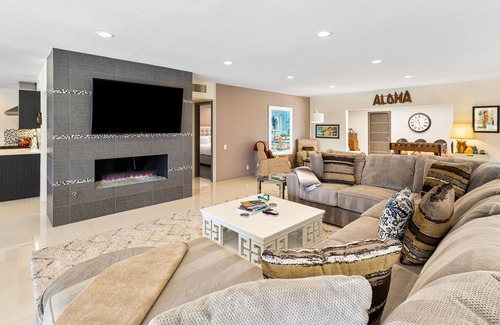 Palm Springs House | Palm Springs Oasis in Little Tuscany - Private and peaceful