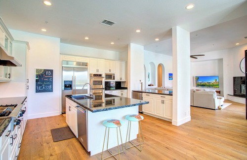 Palm Springs House | Palm Springs Retreat w/Heated Pool & Spa
