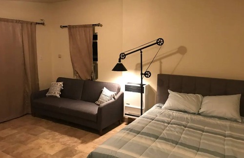 Palm Springs Apartment | Palm Springs studio only 10 mins to downtown